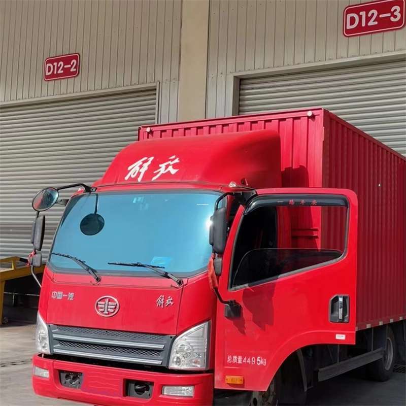 贵德县阿拉尔市物流专线：大件快运与进仓出口的高效之旅